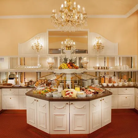 Отель Gaestehaus Kaiserhof 3*