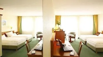 Gaestehaus Kaiserhof 3* Любек